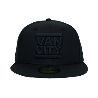 NEW ERA UNDMC 5950 AJUSTÉ - BLACKOUT