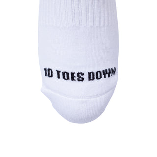 NEW STAND ON BUSINESS FRESH 2PAC SOCKS - WHITE MULTI LOGO